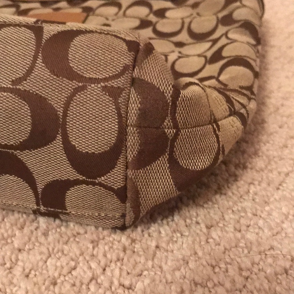 Southampton tote Coach purse - Picture 7 of 8